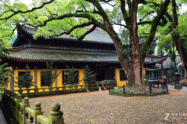 上海阿育王寺